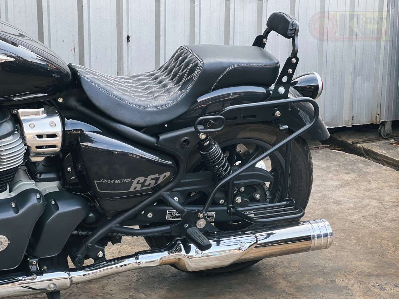 CM-ME004 Back rest for Super Meteor 650